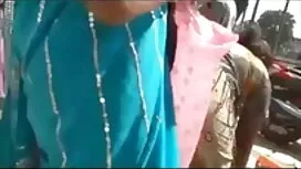 সুন্দরী বালিকা হালকা ...