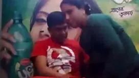 দ্বৈত মেয়ে ও এক পুর ...