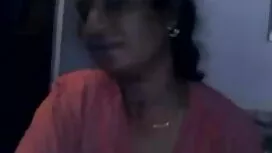 মহিলার দ্বারা নিউ সে ...