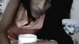 ক্রিস্টাল বেঙ্গলি সে ...
