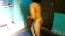 বিপরীতমুখী পুরানো এক ...