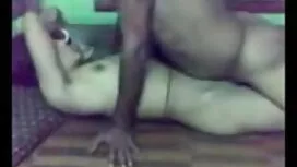 বড় সুন্দরী মহিলা বি ...